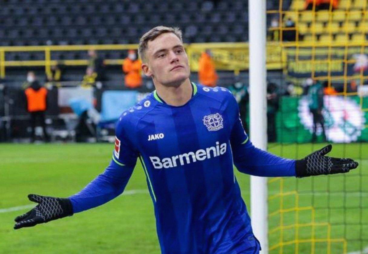 维尔茨重返德甲,身披拜仁战袍引球迷关注,药厂神童八场造七球表现抢眼能否缓解拜仁困境